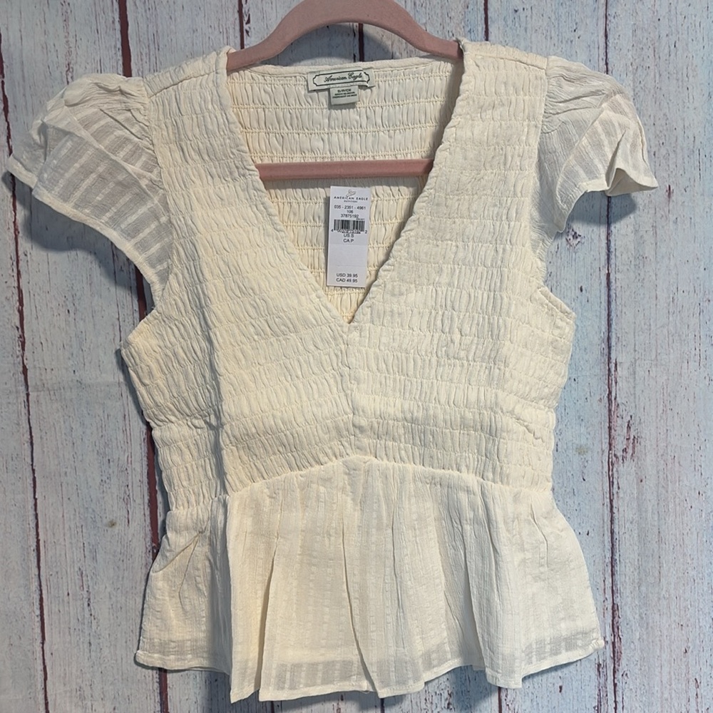NWT American Eagle Smocked Top - Picture 2 of 6